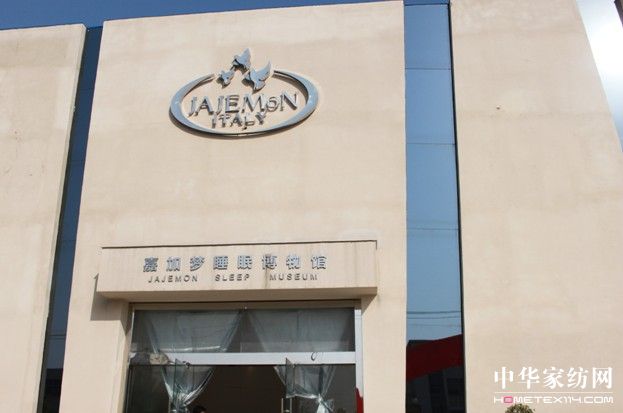 ���á�ɫ��Ů�������ܡ��ʡ�����