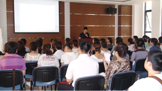 寶縵營銷中心全員學(xué)習(xí)秋冬新品