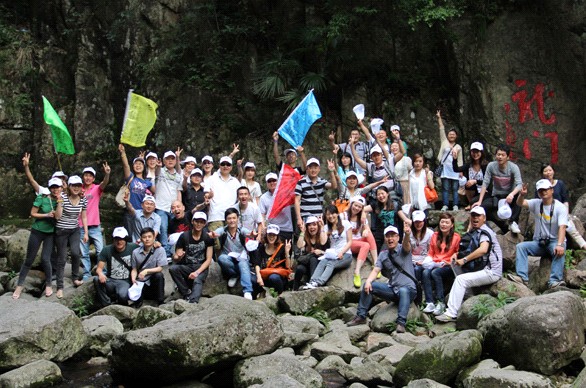 �������M(j��n)���Ӊ��R�F(tu��n)���չһ����Ӗ(x��n)�I֮������{��