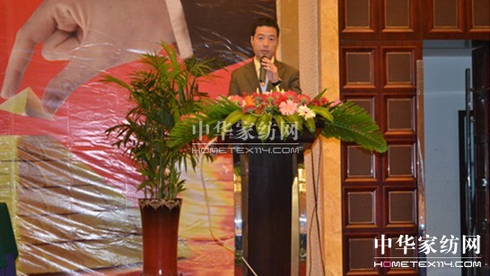 ���Z���ﶬ���A•δ��(l��i)�����̕�(hu��)ʢ���_Ļ