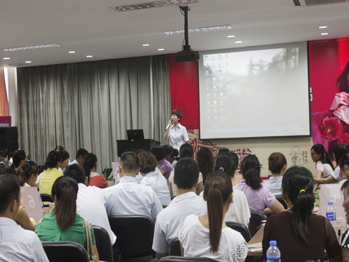 �Pʢ�Ҽ�2012�ﶬ��Ʒ��Ӗ���A�M�ɹ�