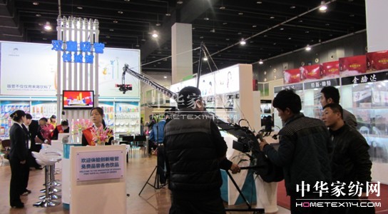 �ڰˌ��x��������(hu��)�a(ch��n)Ʒ�·f