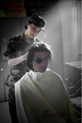 "戰(zhàn)雷"軍花姚芊羽深陷多段感情圇圄