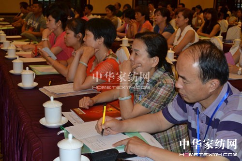 2013�|�����C�I(y��ng)�N(xi��o)���(hu��)¡�����_(k��i)