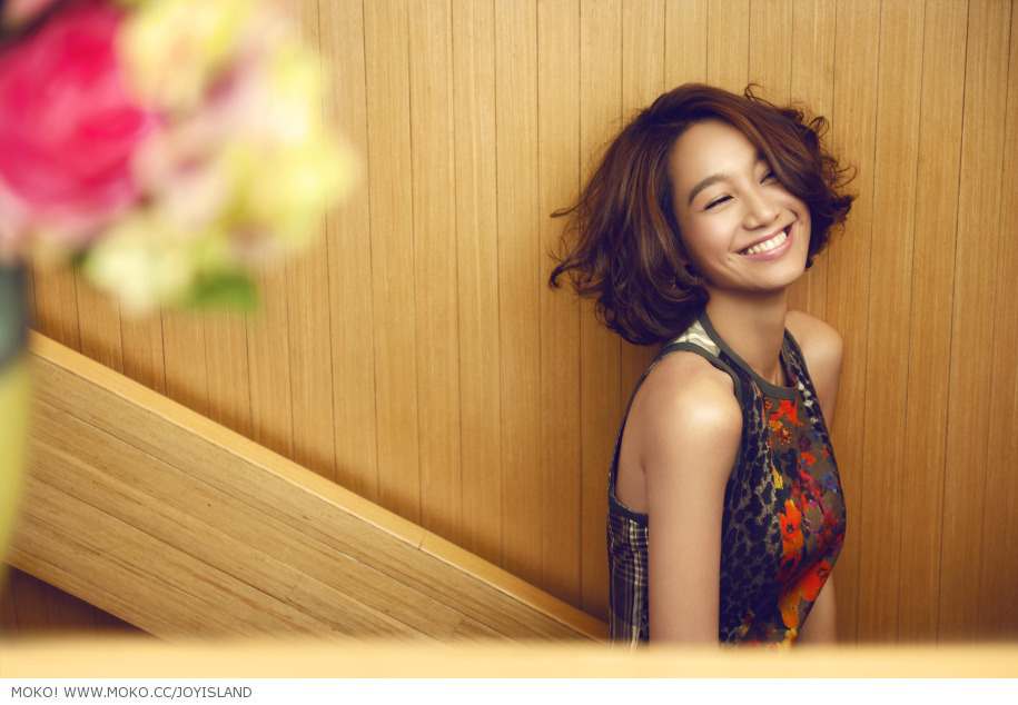 時尚朱古力魅力不減朱丹7月封面大片