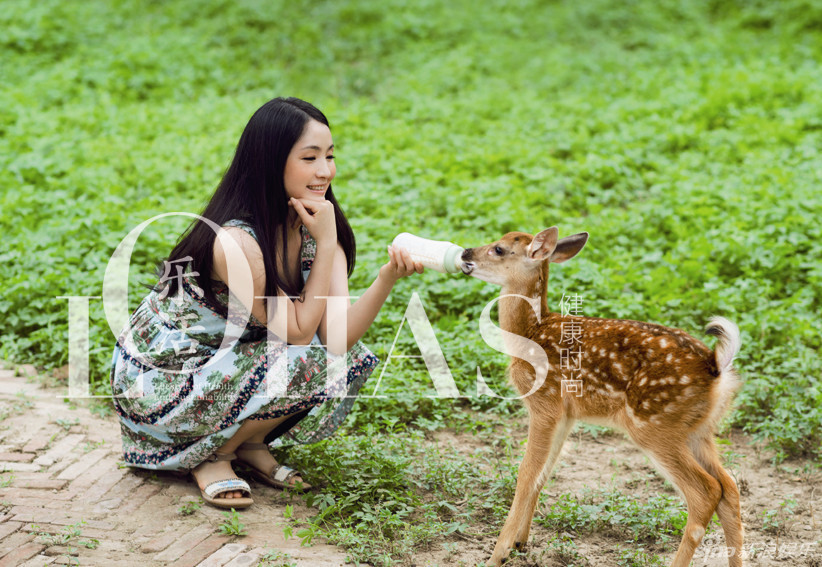陶虹最新寫真出爐享受自然樂活狀態(tài)