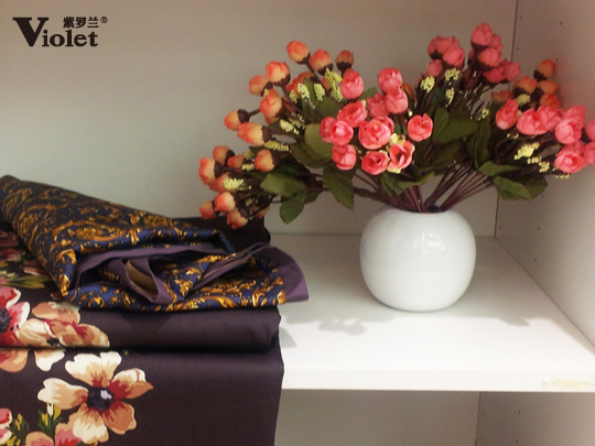 ���_�m2015������Ʒӆ؛��(hu��)���e��һ������C(j��)ɭ��