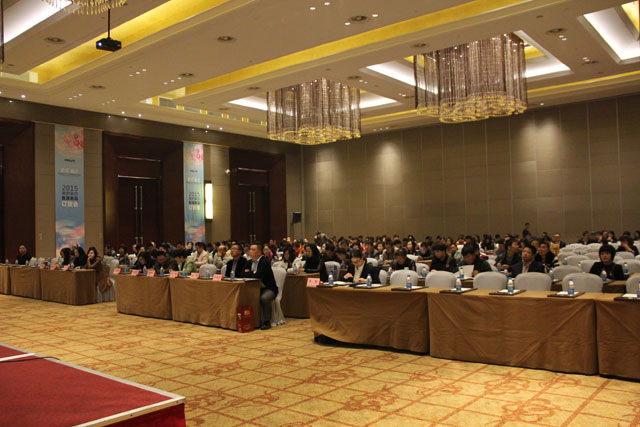 ���_�Ҽ�2015��������Ʒ�l(f��)����(hu��)����ͨ�`����