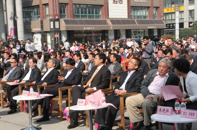 ��(chu��ng)��N��������(hu��)�彻�ו�(hu��)�����z���pϲ�Ļ���չ��(d��)������