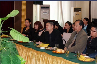 ˍuҼ2015Ʒbp(hu)߽(jng)N(xio)Մ(hu)AM(mn)Y(ji)