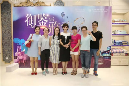 趙雅芝驚艷亮相博洋家紡寧波杉井奧特萊斯專賣店三周年現(xiàn)場
