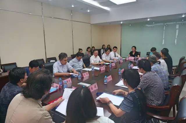 Ҹζϯͨ300Ҽa(chn)ƷŮ