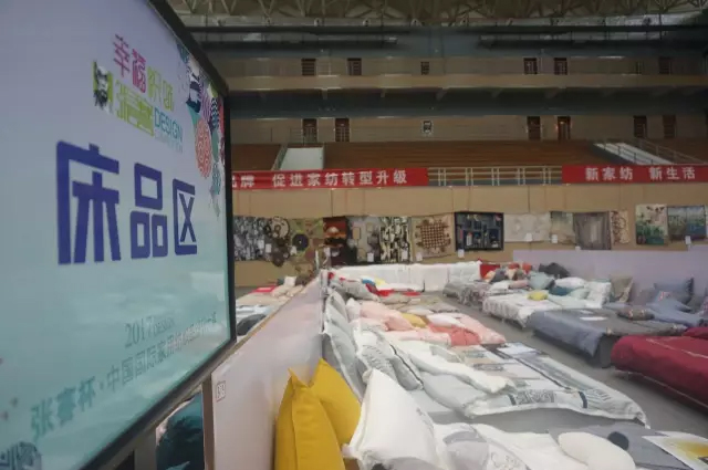 Ҹζϯͨ300Ҽa(chn)ƷŮ