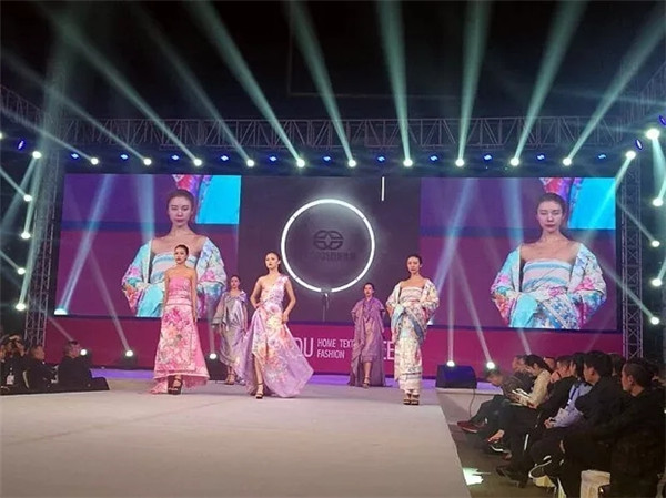 rI(lng)2017ɶҼ•ɶrbݾʆĻ