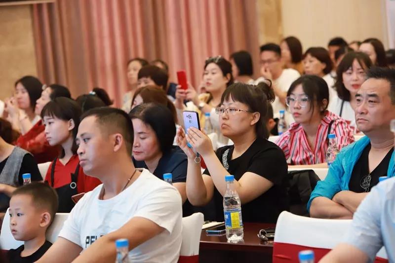 Ʒ•Ҽ2019ﶬƷl(f)(hu)AMչ