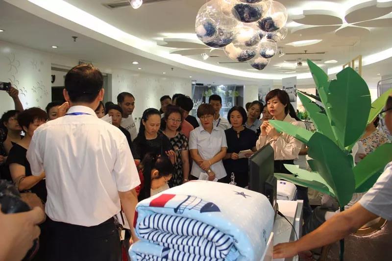 Ʒ•Ҽ2019ﶬƷl(f)(hu)AMչ