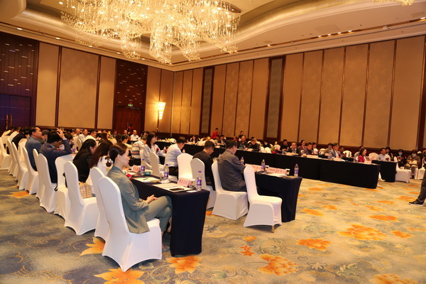 RИI(y)ɼҼP𺽡uмҼf(xi)¡_