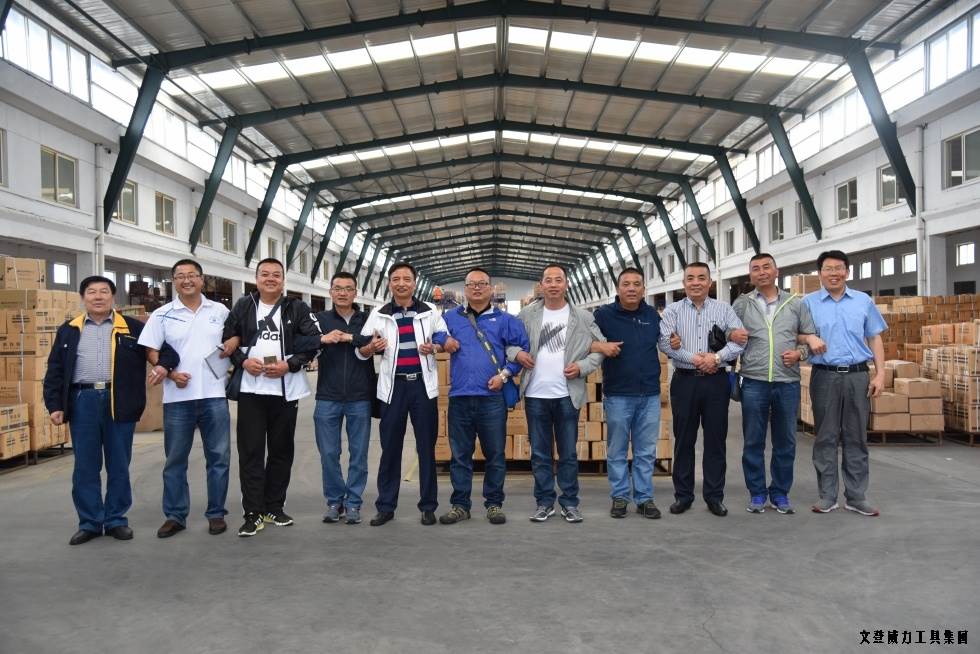 甘肅、青海優(yōu)秀經(jīng)銷商蒞臨威力集團(tuán)參觀考察(圖13)