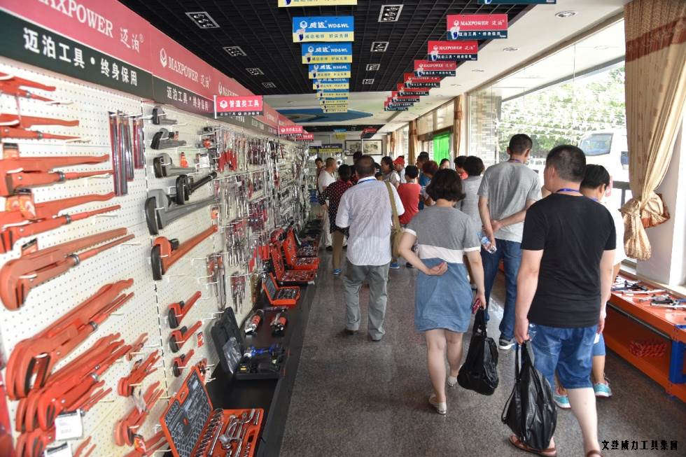 淄博參觀_17.jpg 祥鴻物資公司經銷商參觀威力集團(圖16)