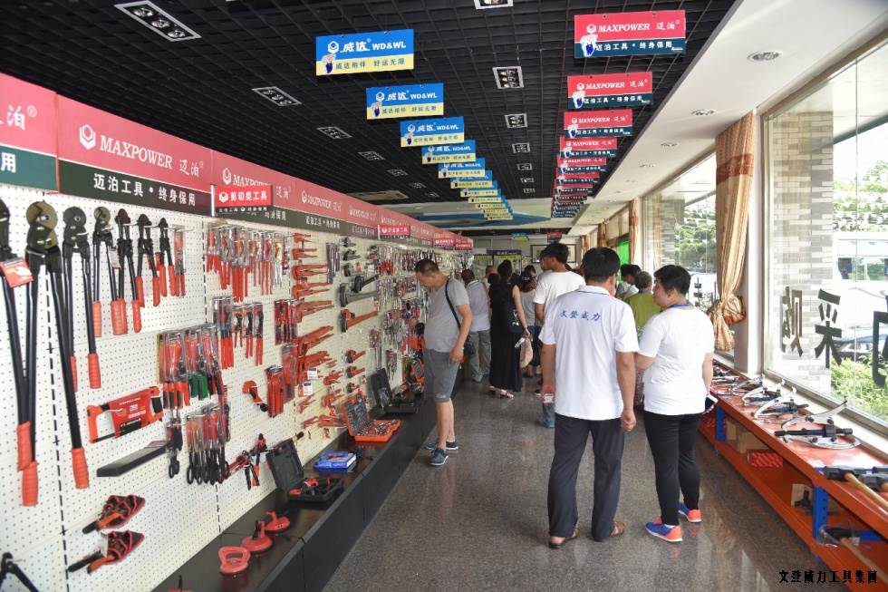 淄博參觀_18.jpg 祥鴻物資公司經銷商參觀威力集團(圖17)