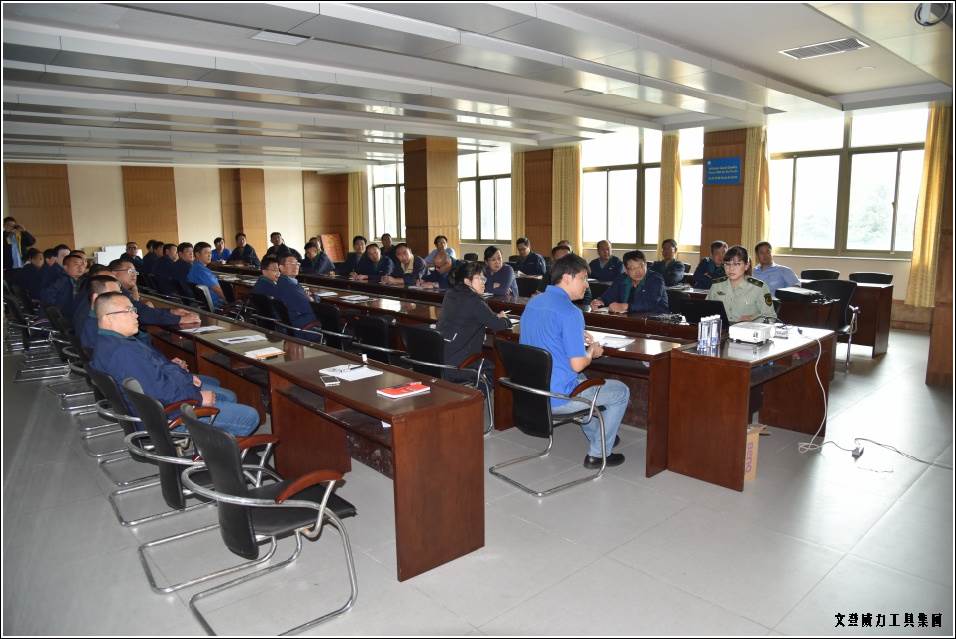 消防培訓(xùn)_04.jpg 威力工具集團舉辦“消防安全知識培訓(xùn)”(圖3)